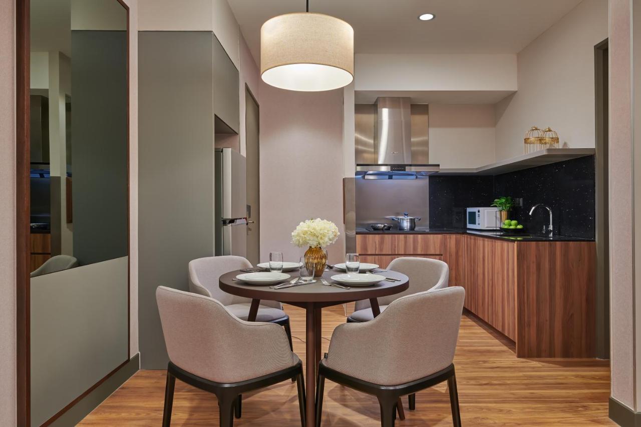 Mercure Living 普特拉贾亚 外观 照片 A kitchen in a serviced apartment in Hong Kong