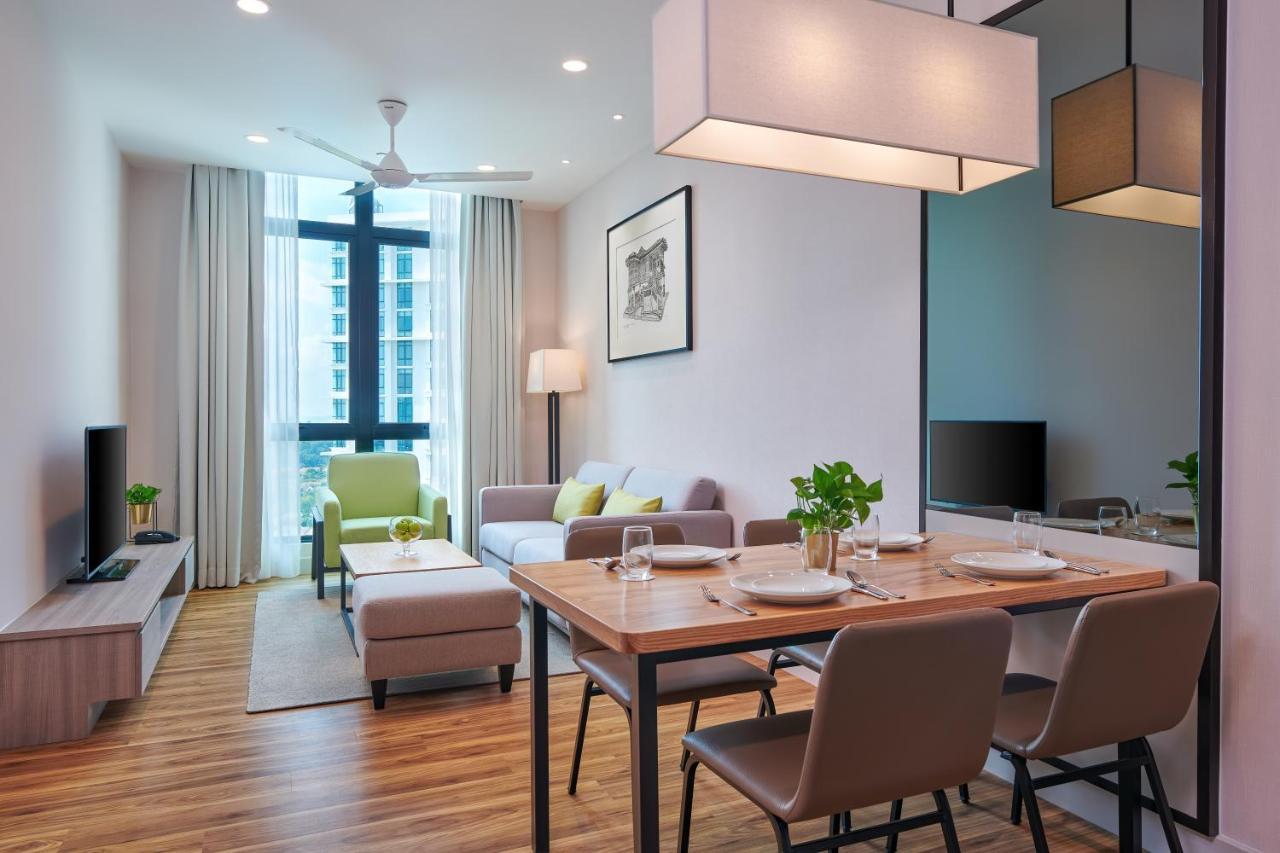 Mercure Living 普特拉贾亚 外观 照片 A typical living room of a serviced apartment in Kuala Lumpur, Malaysia.