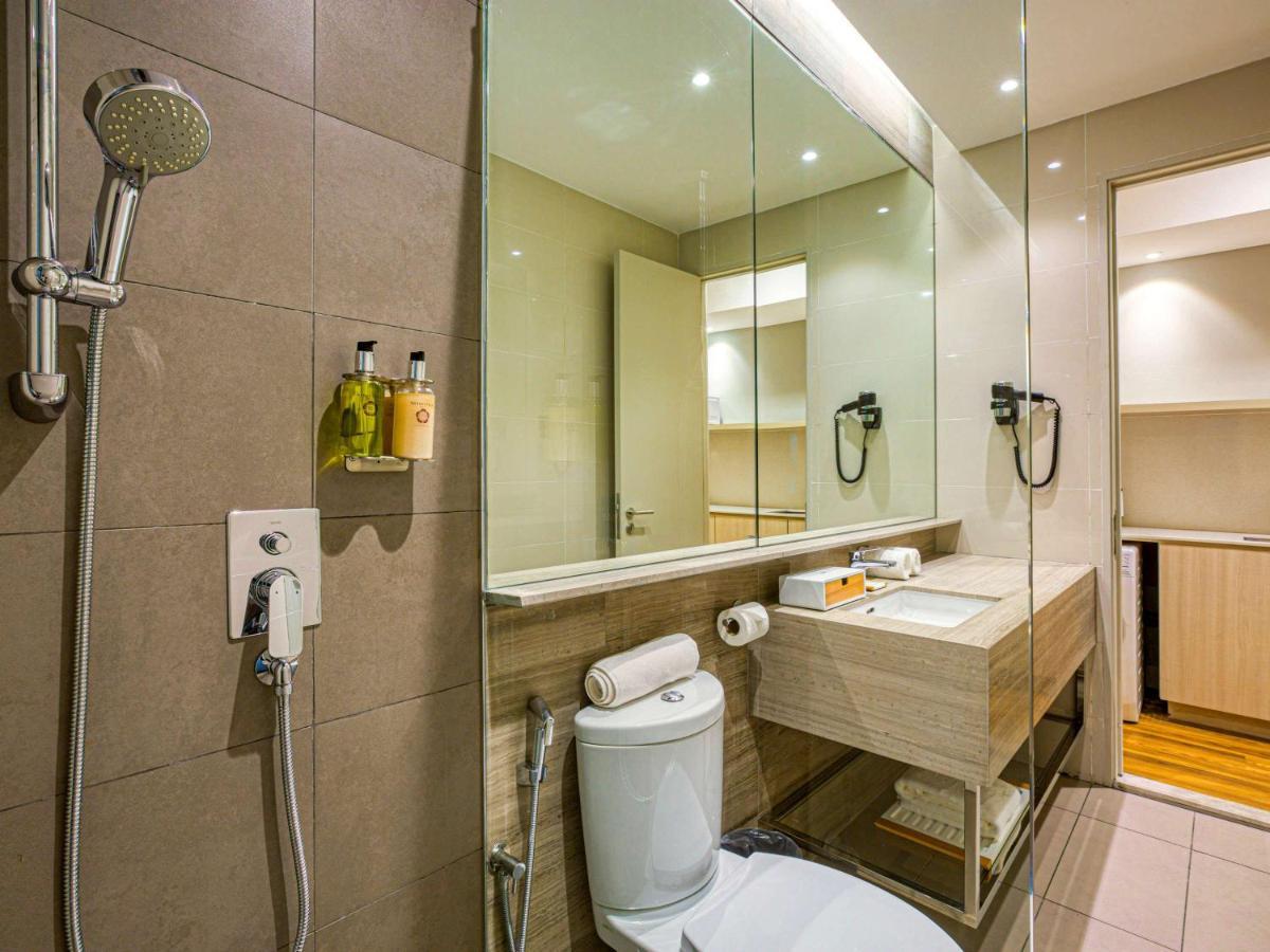 Mercure Living 普特拉贾亚 外观 照片 Bathroom