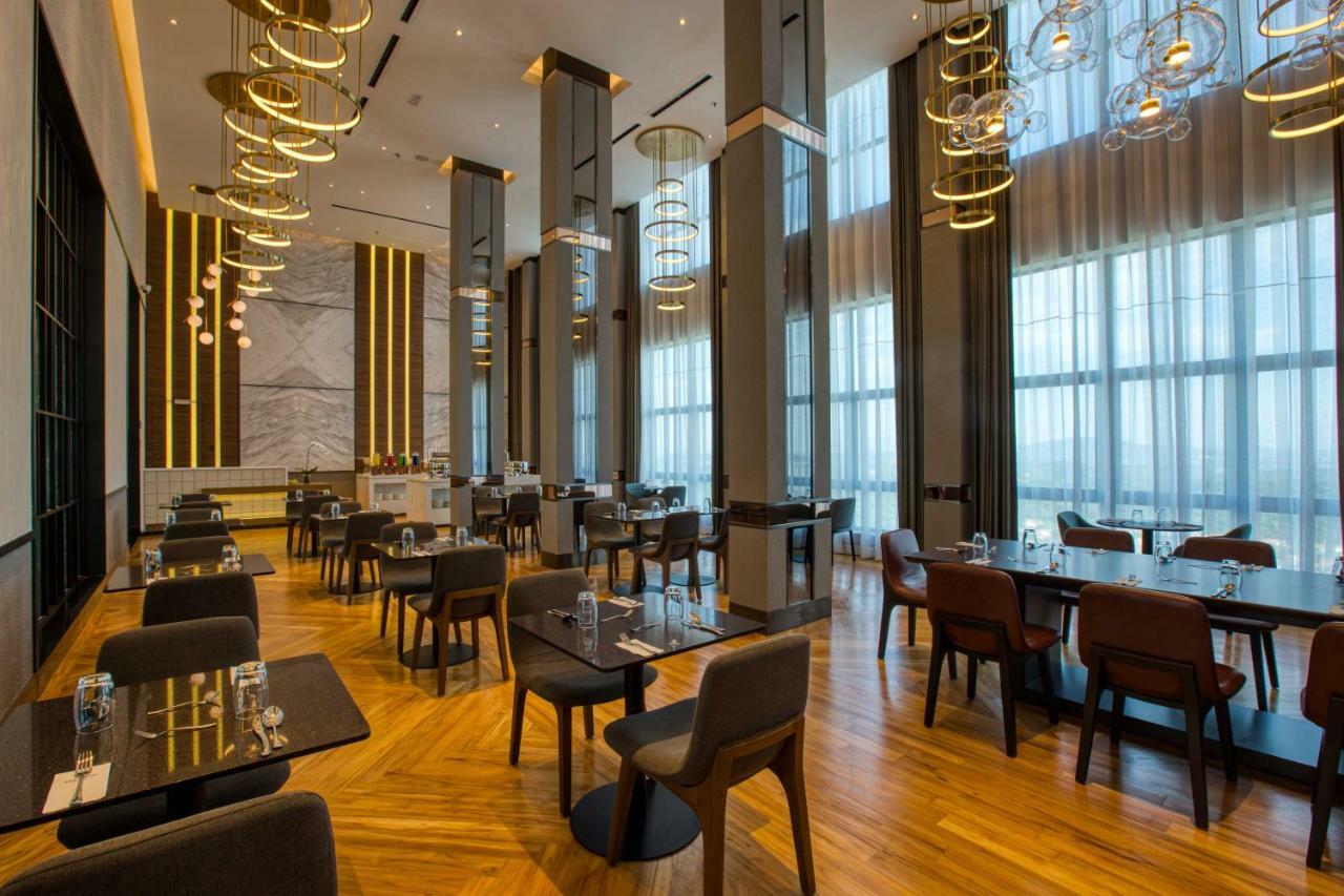 Mercure Living 普特拉贾亚 外观 照片 The restaurant